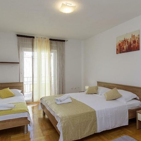 Renic Apartmani คาชเตลา ภายนอก รูปภาพ