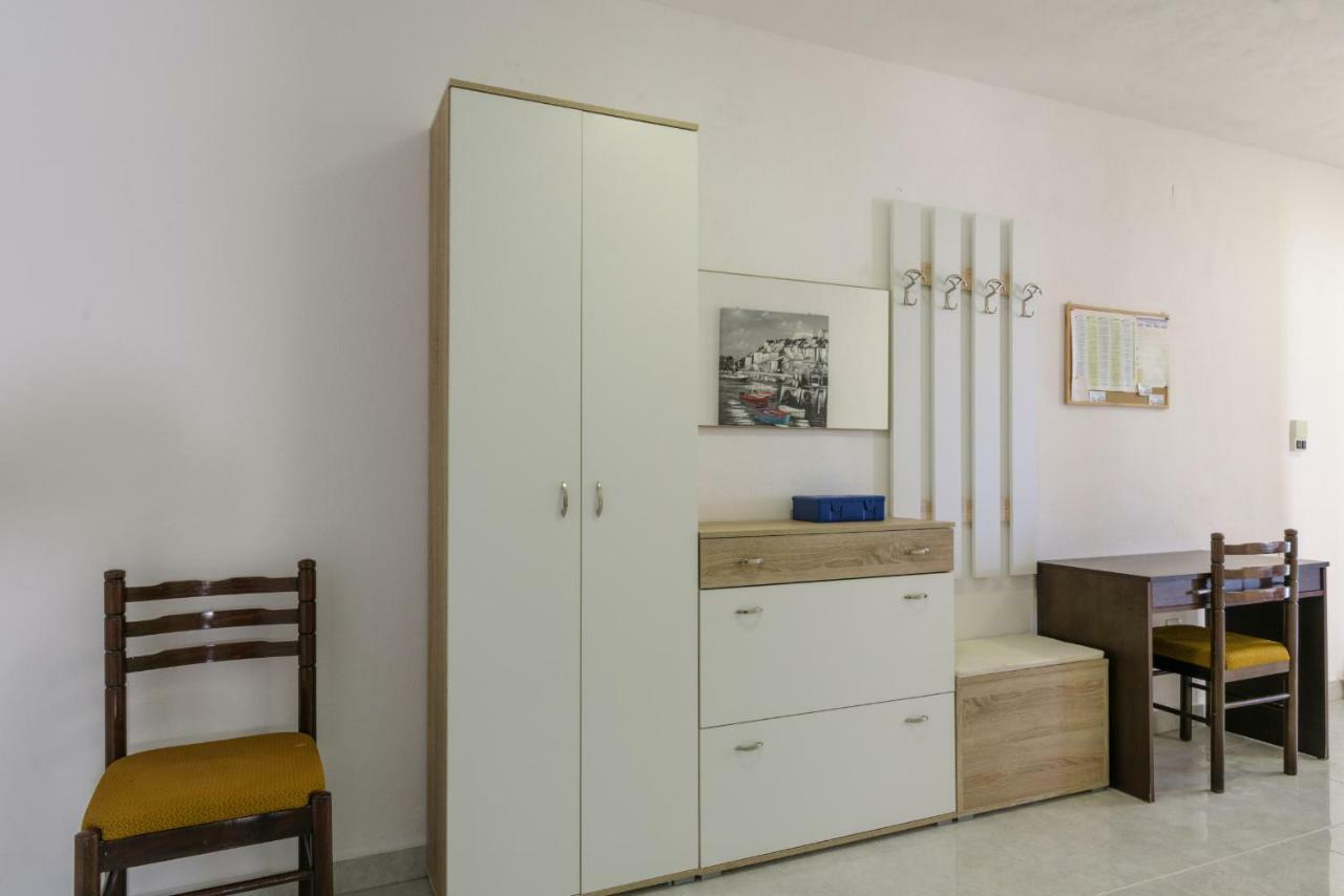 Renic Apartmani คาชเตลา ภายนอก รูปภาพ