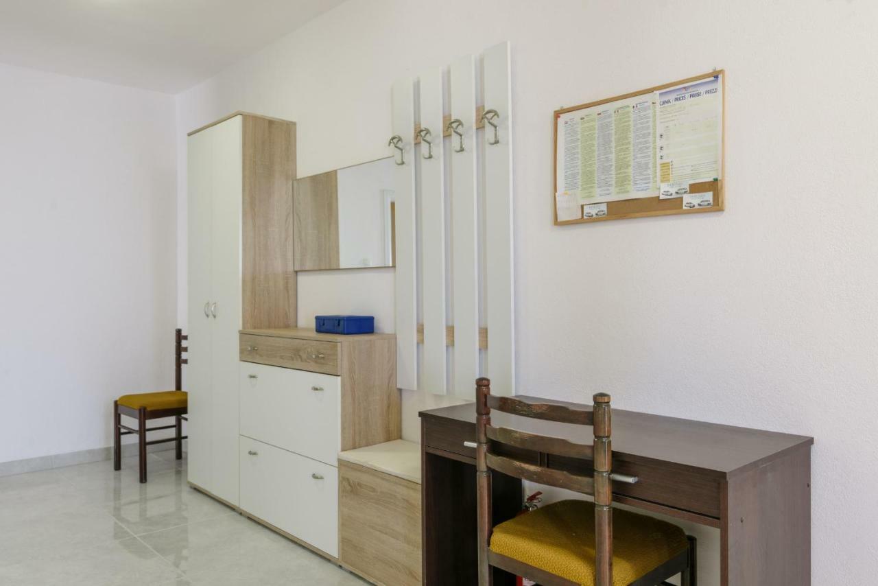 Renic Apartmani คาชเตลา ภายนอก รูปภาพ