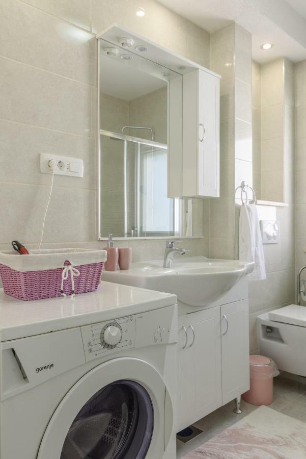 Renic Apartmani คาชเตลา ภายนอก รูปภาพ