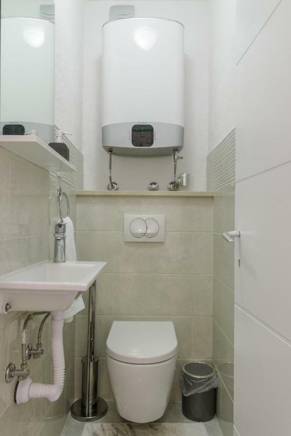 Renic Apartmani คาชเตลา ภายนอก รูปภาพ