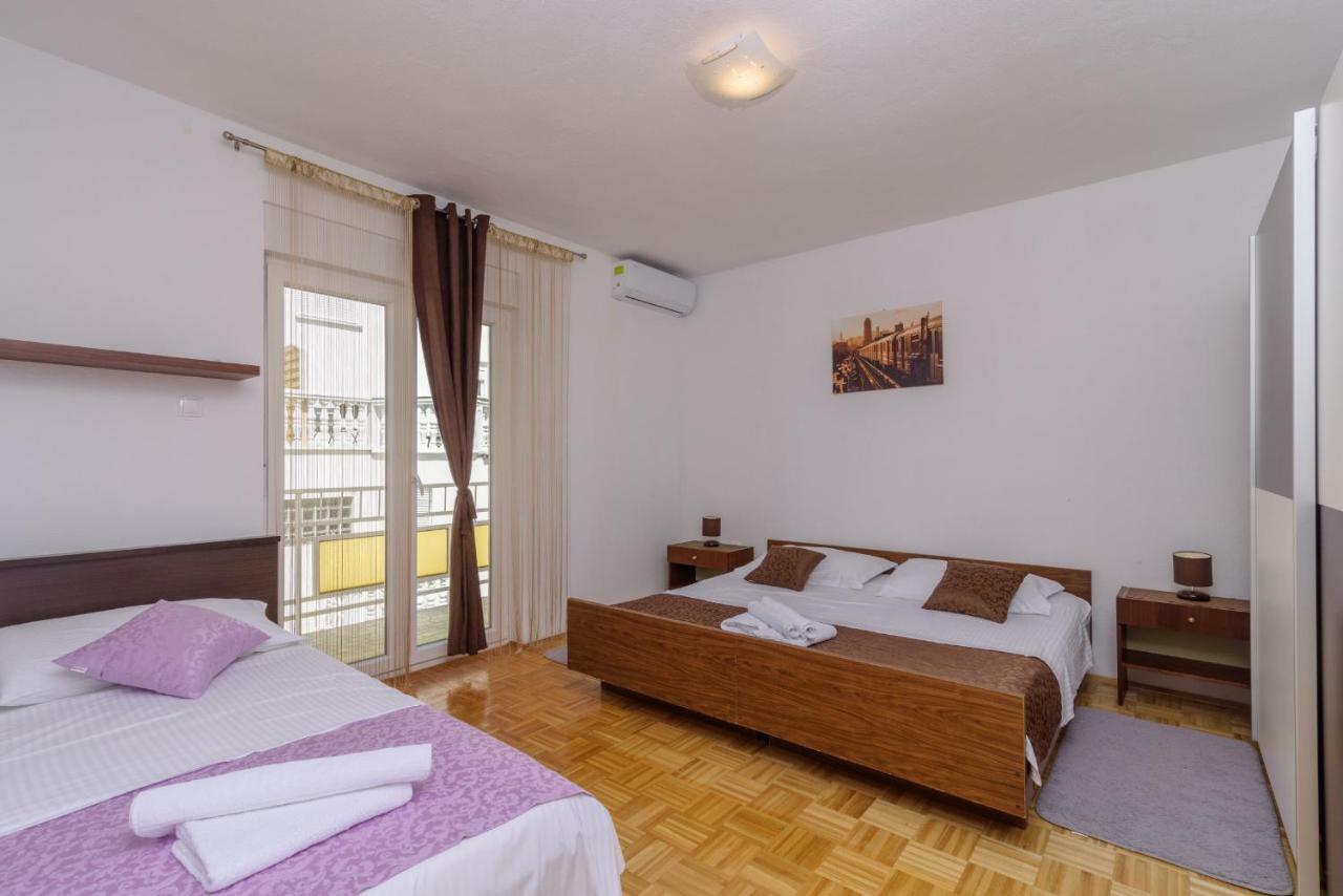 Renic Apartmani คาชเตลา ภายนอก รูปภาพ
